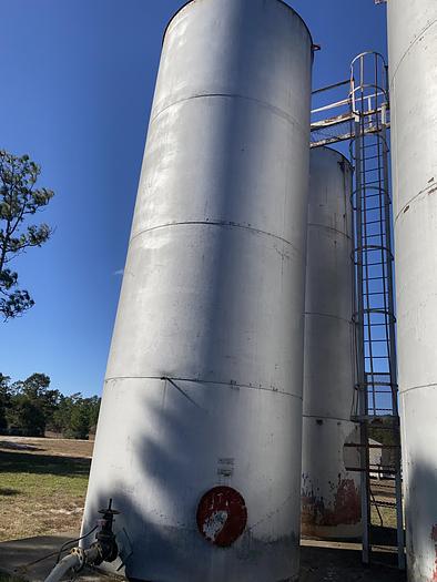 Used Used approximately 20,000 gallon vertical carbon steel storage tank