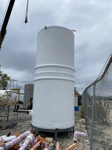 Used Used Owens Corning 5600  gallon fiberglass vertical storage tank