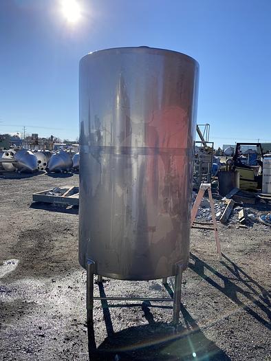 Used Unused BCast Stainless Steel Products approximately 600 gallon 304 stainless steel sanitary vertical tank