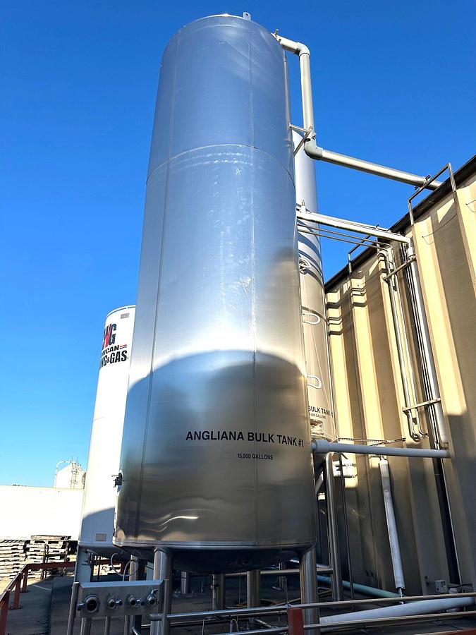 Used Used approximately 15,000 gallon Stainless Steel silo