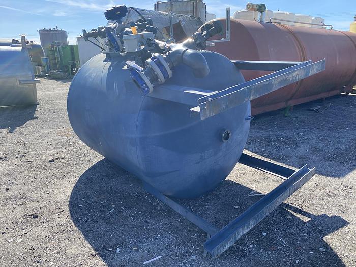 Used Used Quick Tanks Inc.  1400 gallon carbon steel vertical water softener tank