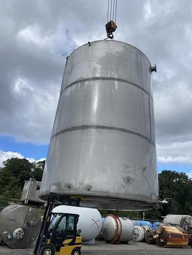 Used Used Wolfe Mechanical approximately 10,000 gallon 304L stainless steel vertical tank