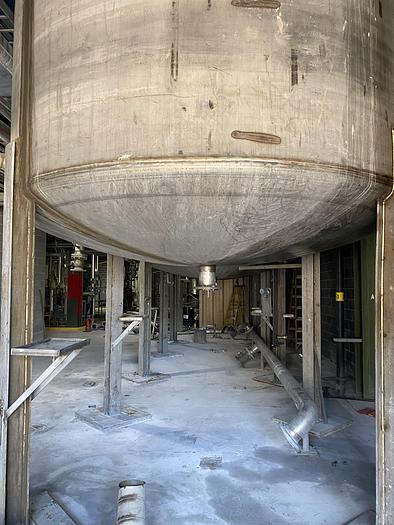 Used Used IPSCO approximately 9300 gallon 304 stainless steel vertical mix tank