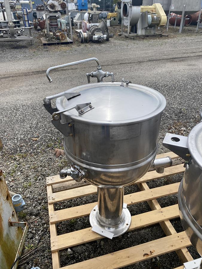 Used Used Groen 20 gallon 316 stainless steel jacketed stationary kettle