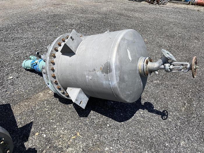 Used Used Circleville Metal Works approximately 150 gallon 304 stainless steel vertical mix tank