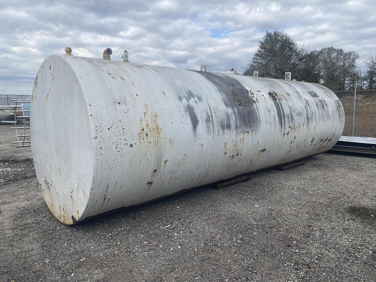 Used Used approximately 10,000 gallon carbon steel single-walled horizontal storage tank.