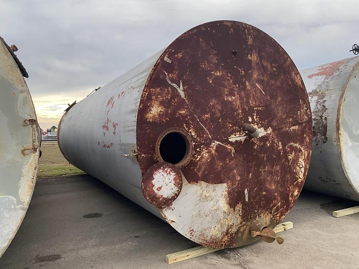 Used Used approximately 20,000 gallon vertical carbon steel storage tank