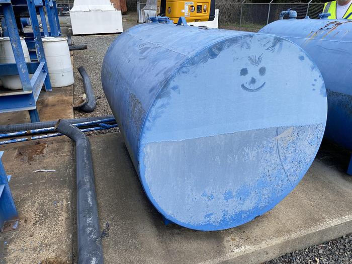 Used Used approximately 500 gallon carbon steel horizontal tank