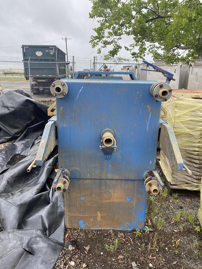 Used Used JWI/US Filter Model 1000G32-60-DYL 50 cu ft  Poly plate and frame press