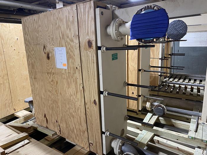 Used Used APV Model R-56 stainless steel plate heat exchanger
