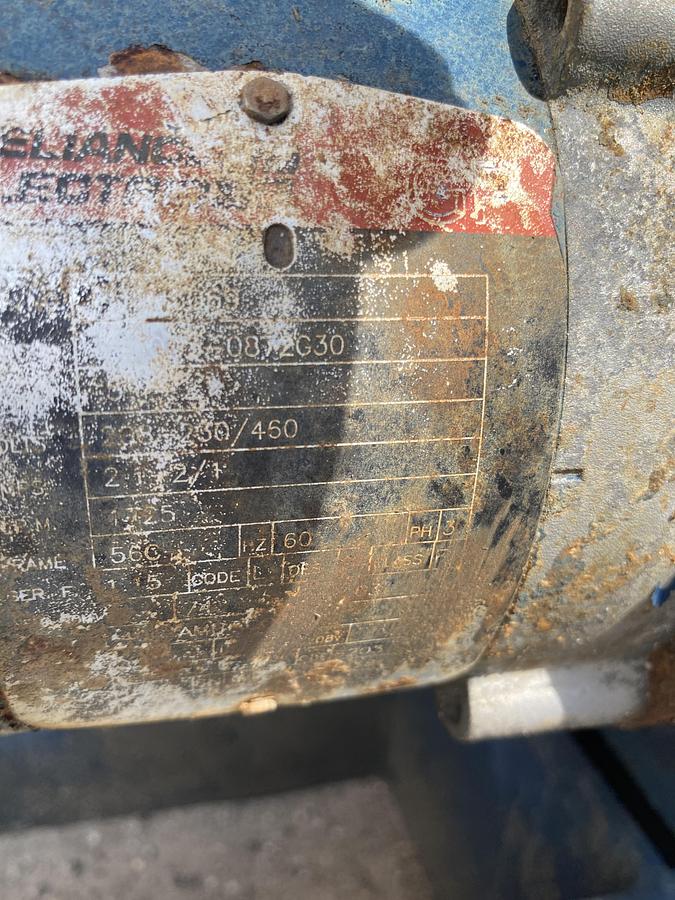 Used Used Beckart Environmental Inc. 3700 gallon vertical fiberglass mix tank