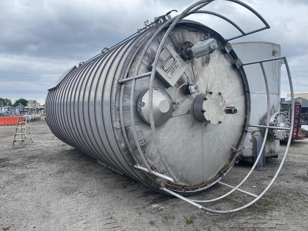 Used Used Conair Contract Systems Inc. 1709 cu ft Spiral Aluminum vertical bulk material silo