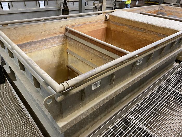 Used Used  4200 gallon 304 stainless steel dip vat