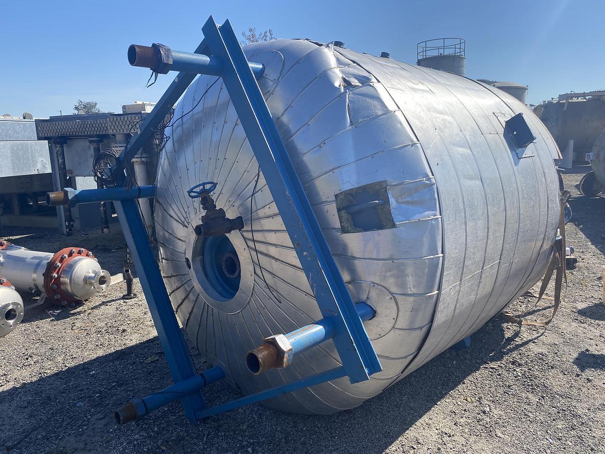 Used Used Pfaudler 2000 gallon glass lined reactor body