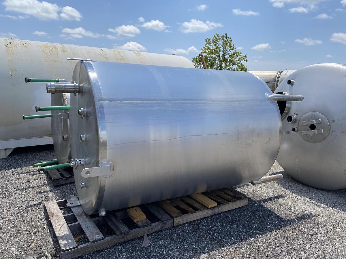 Used Used A & B Process approximately 1,100 gallon sanitary stainless steel vertical tank