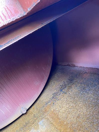 Used Used approximately 10,000 gallon self-contained fuel tank