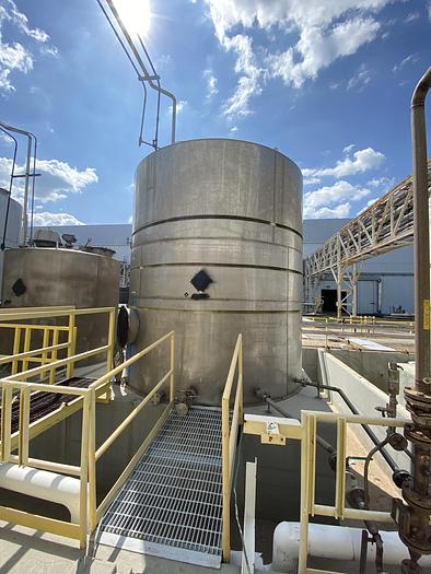 Used Used approximately 10,000 gallon vertical stainless steel storage tank