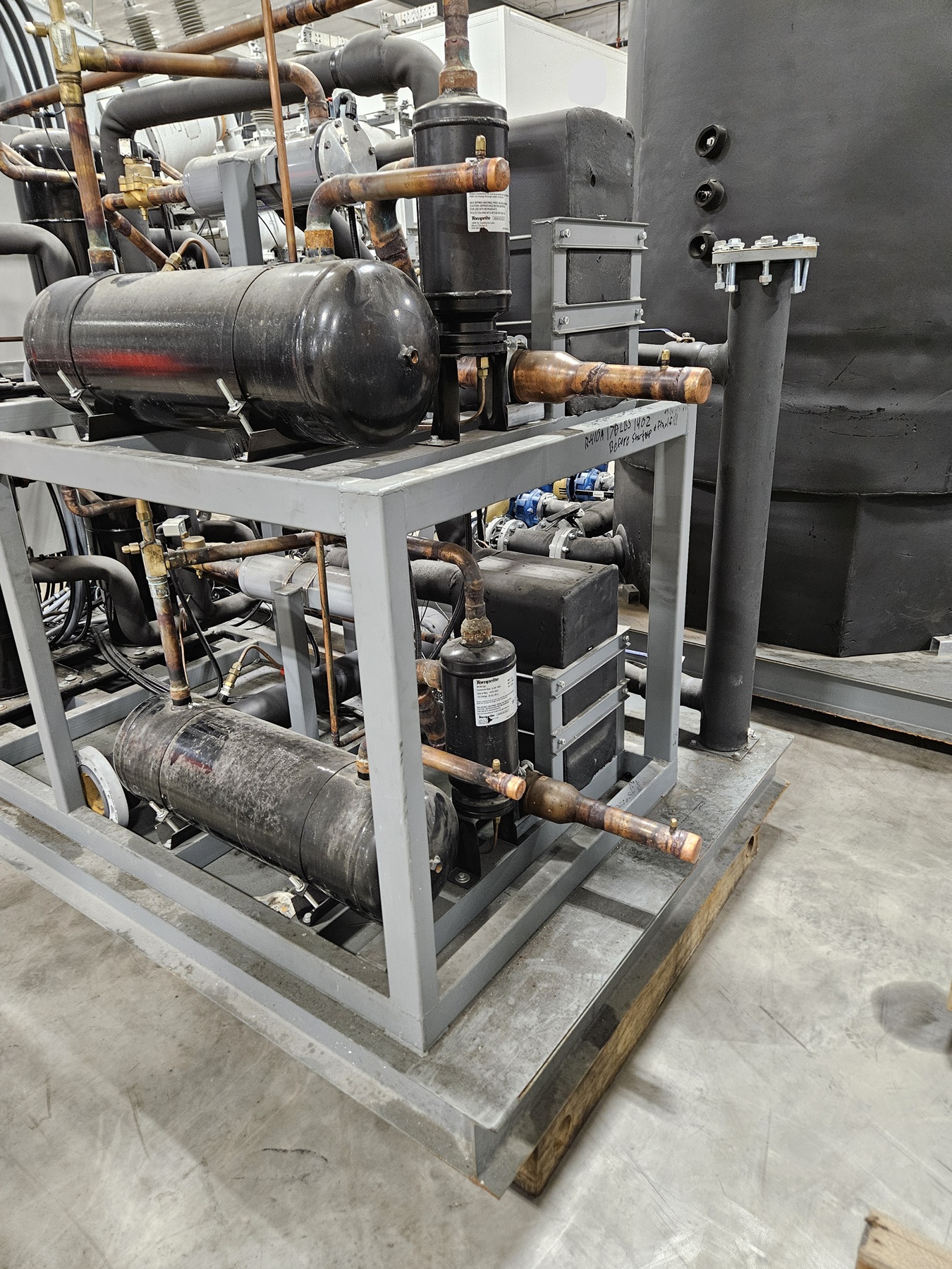 Used Used 93-Ton Air Cooled Advantage Titan Central Chiller with Remote Outdoor Condensers (2023) Model: TIP-100A-MZC-3P