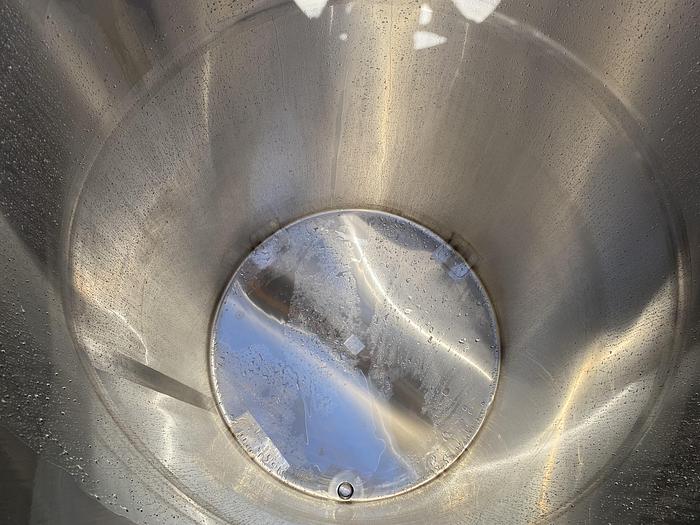 Used Unused BCast Stainless Steel Products approximately 600 gallon 304 stainless steel sanitary vertical tank