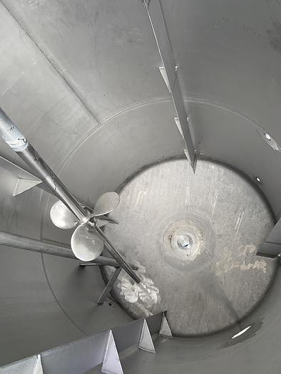 Used Used Alloy Fabricators Inc. approximately 950 gallon 304 stainless steel vertical mix tank