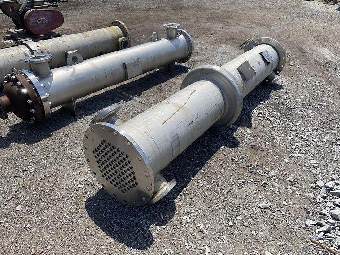 Used Used Roben MFG Co. Inc..  approximately 250 sq. ft. 316/317L stainless steel shell and tube vertical heat exchanger