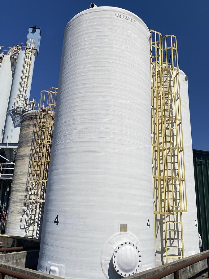 Used Used Augusta Fiberglass 25,000 gallon vertical fiberglass storage tank