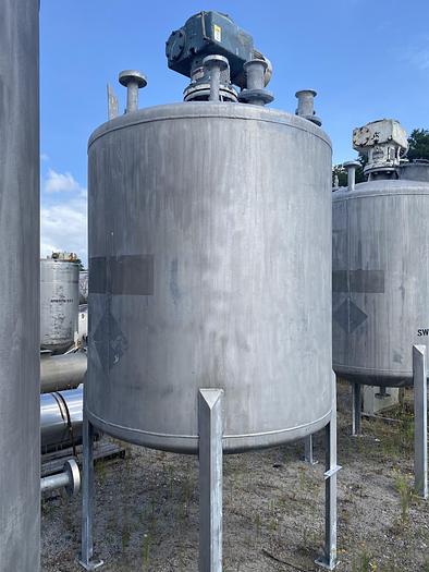 Used Used Circleville Metal Works Inc. approximately 750 gallon 304 stainless steel vertical mix tank