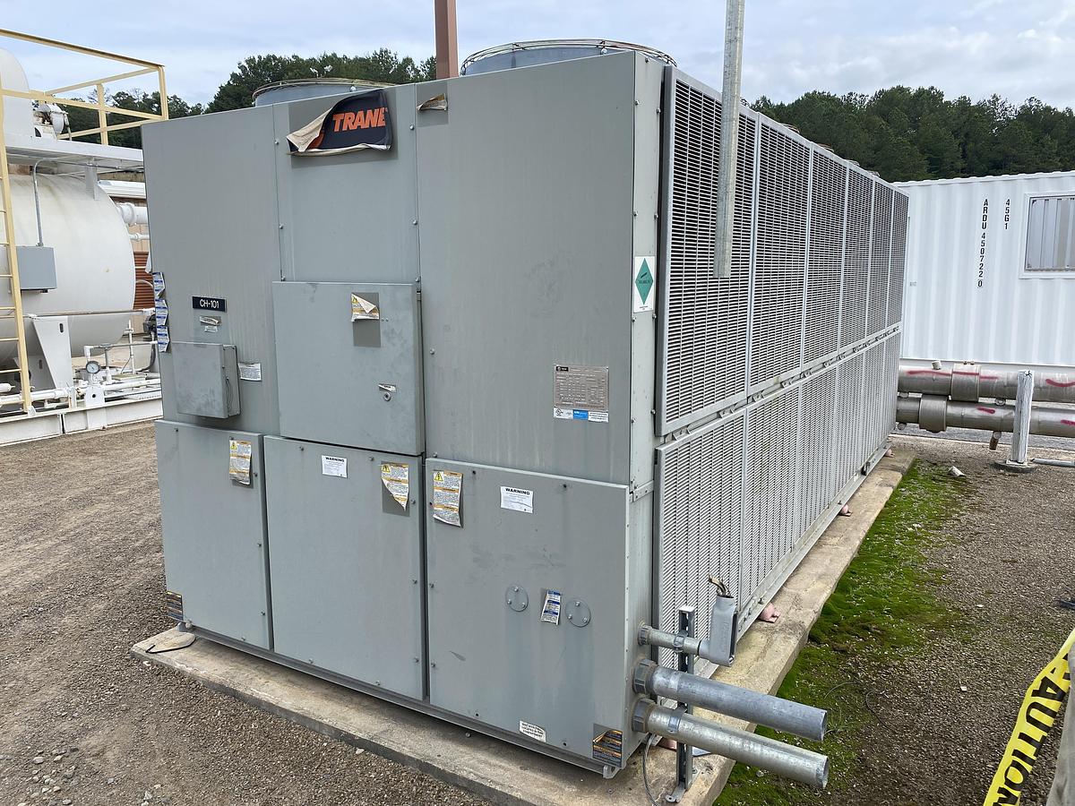 Used Used Trane 185 ton air cooled chiller.