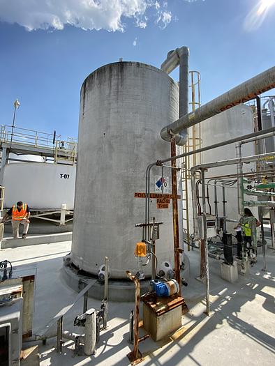 Used Used 8000 gallon FRP vertical storage tank