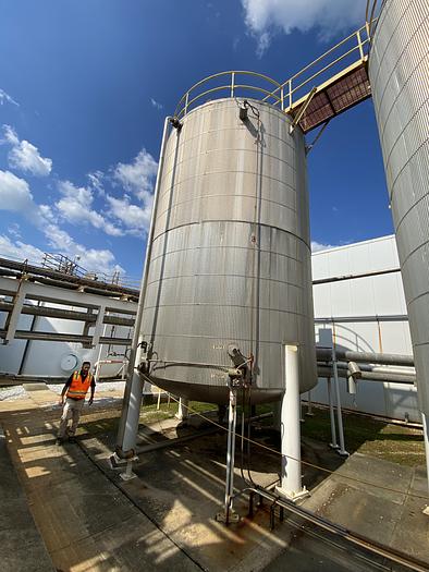 Used Used Bendel approximately 26,500 gallon 304 stainless steel vertical storage tank
