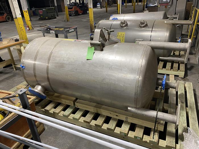 Used Used approximately 300 gallon stainless steel vertical tank