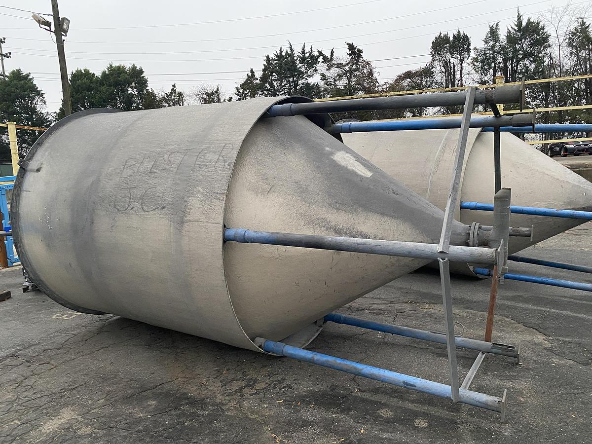 Used (2) Used approximately 3000 gallon fiberglass cone bottom tanks