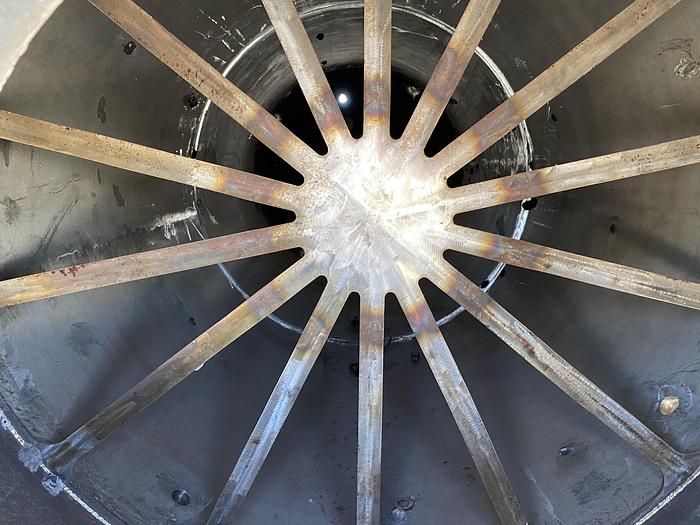 Used Used ExceleTech Inc. approximately 2500 gallon 304 stainless steel vertical pressure tank