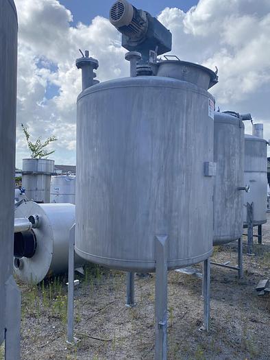 Used Used Circleville Metal Works Inc. approximately 750 gallon 304 stainless steel vertical mix tank