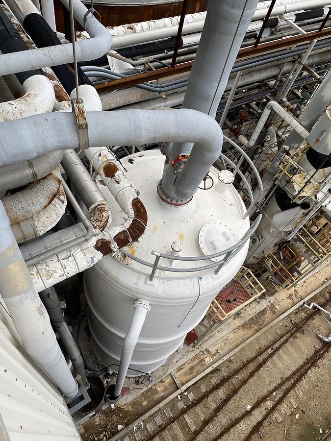 Used Used All Plastics & Fiberglass Inc. approximately 27,000 gallon vertical fiberglass storage tank