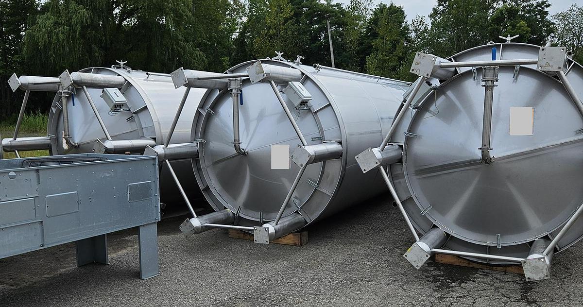 Used Used Criveller 6,000 gallon kosher 304 stainless steel tanks