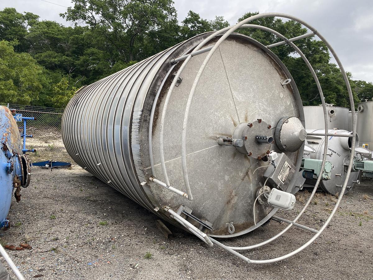 Used Used Conair Contract Systems Inc. 1709 cu ft Spiral Aluminum vertical bulk material silo