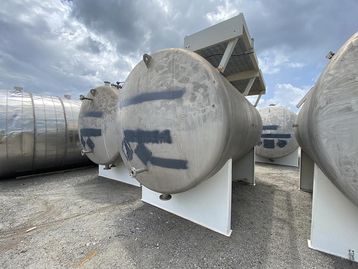 Used Used Industrial Metal Works Inc.  approximately 4500 gallon stainless steel horizontal storage tank