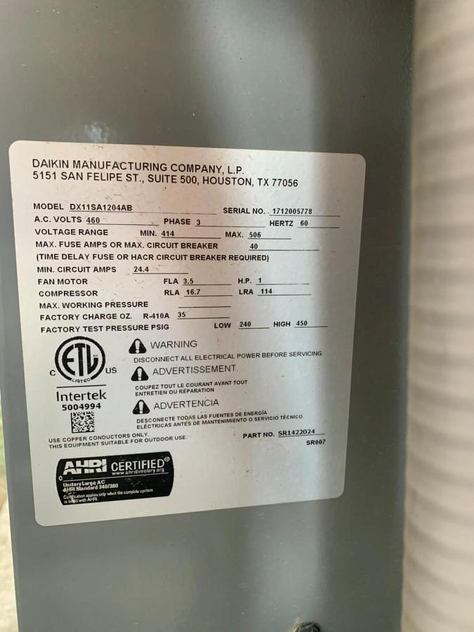 Used Used Dakin 10 Ton 11.2 EER 460 volt 3 Phase Commercial Condenser