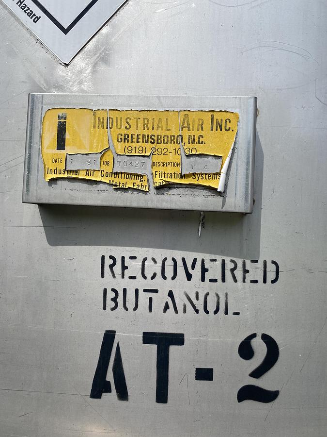 Used Used Industrial Air Inc. approximately 10,000 gallon stainless steel storage tank