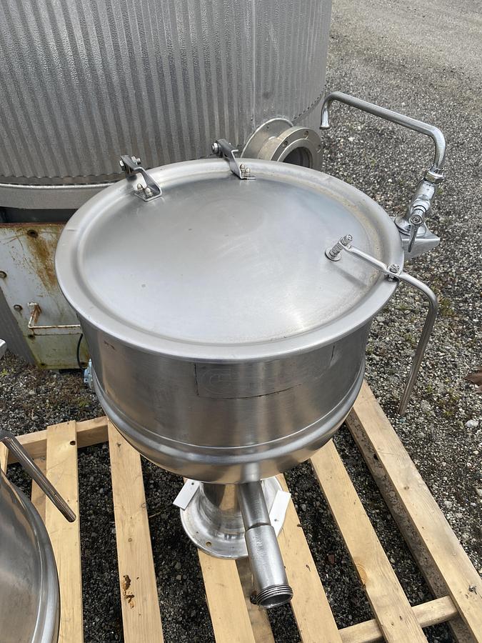 Used Used Groen 20 gallon 316 stainless steel jacketed stationary kettle