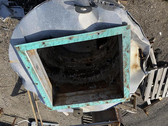 Used Used ICM Inc. 263 gallon stainless steel vertical tank