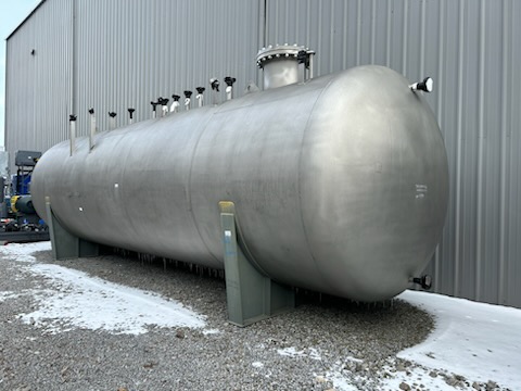 Unused Peerless Mfg. 13,000 gallon 304L stainless steel horizontal pressure tank