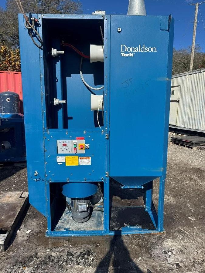 Used Used Donaldson Torit Model DFO 3-3oval cartridge dust collector