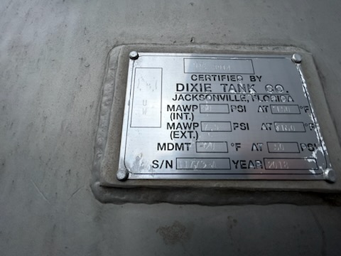 Unused Peerless Mfg. 13,000 gallon 304L stainless steel horizontal pressure tank