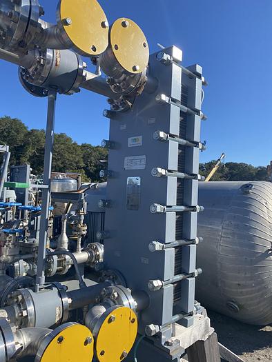 Unused Tubinsud S.R.L. 1000 gallon lube oil system