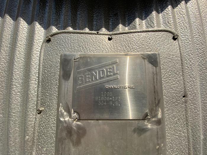Used Used Bendel approximately 26,500 gallon 304 stainless steel vertical storage tank