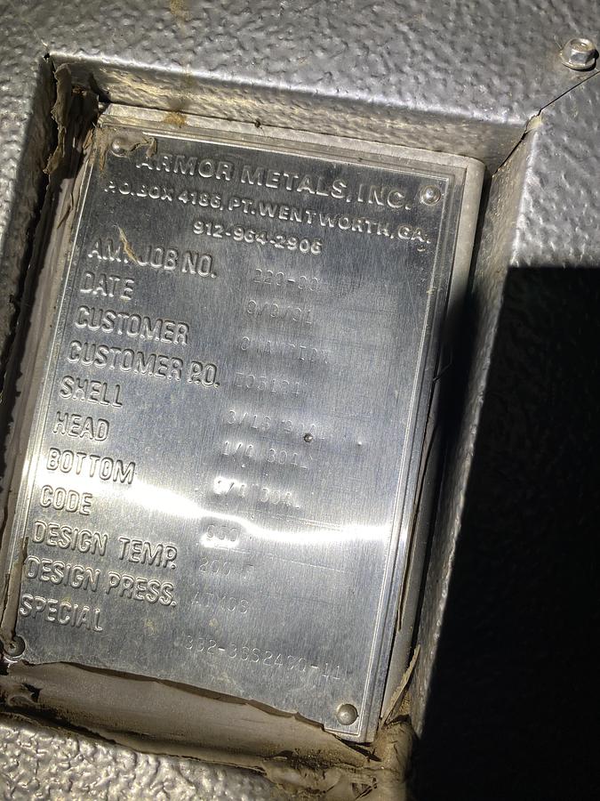 Used Used Armor Metals 3000 gallon 304L stainless steel tank