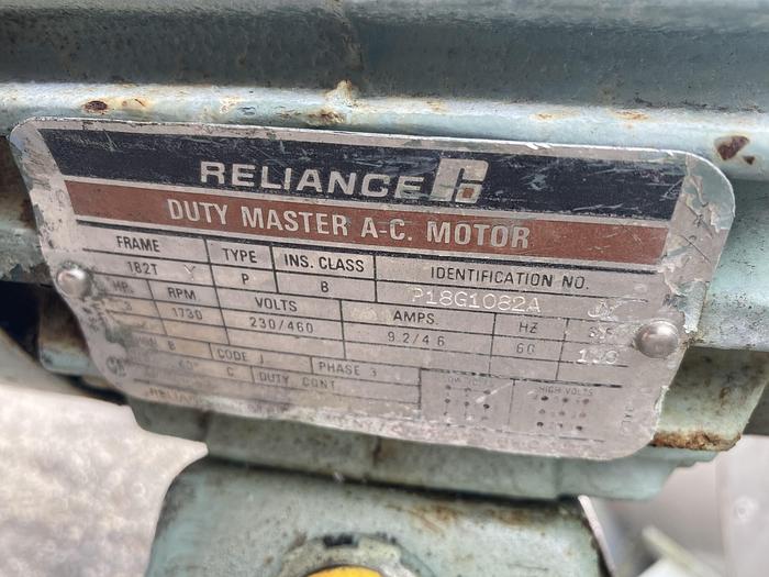 Used Used IPSCO approximately 700 gallon 304 stainless steel vertical mix tank