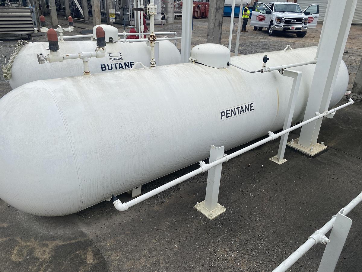 Used Used Trinity Industries Inc. 1000 gallon carbon steel pressure tank